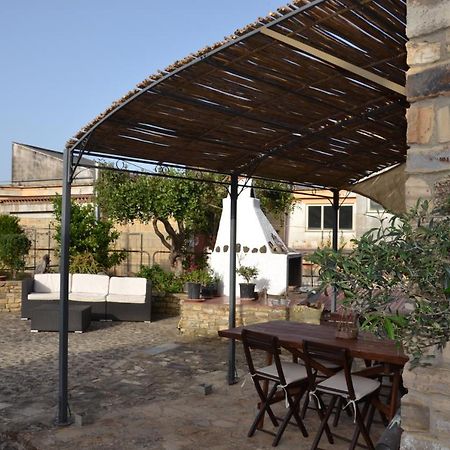 B&B Sa Muredda Sardara Exterior foto